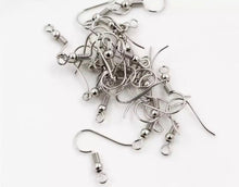 Load image into Gallery viewer, 20x17 mm fish hooks  200 pcs no