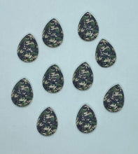 Load image into Gallery viewer, Camo Cabochon (12 m Round or 13x18 Drop)