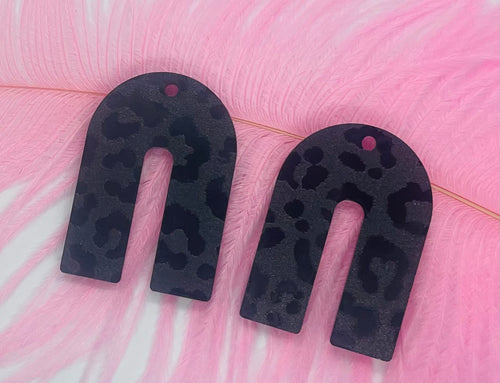 Onyx Leopard Print Arch