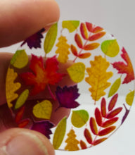 Load image into Gallery viewer, Fall Leaves Pattern Circle Acrylic