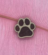 Load image into Gallery viewer, Paw Print Stud